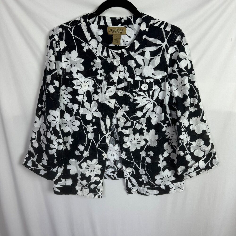 Peck & Peck Weekend  Women's Jacket Size Large Black & White Floral Print